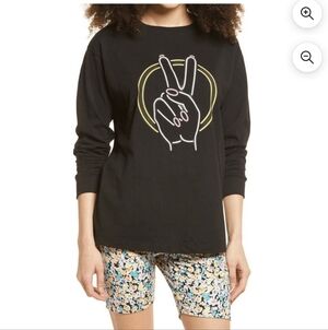 BP Women's Peace Sign Hand Shirt Plus Size 1X Black Top